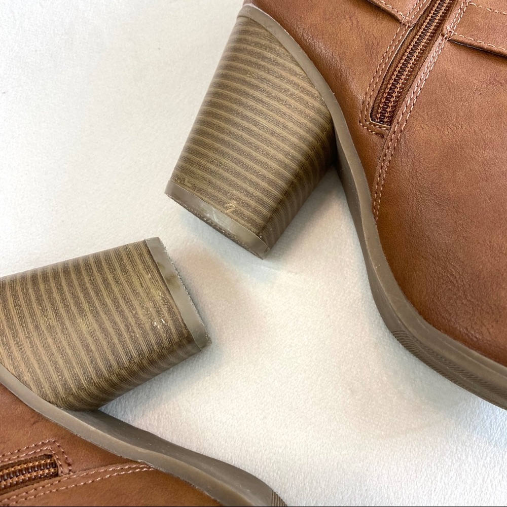 LC Lauren Conrad Slit Ankle Boots - Picture 14 of 14
